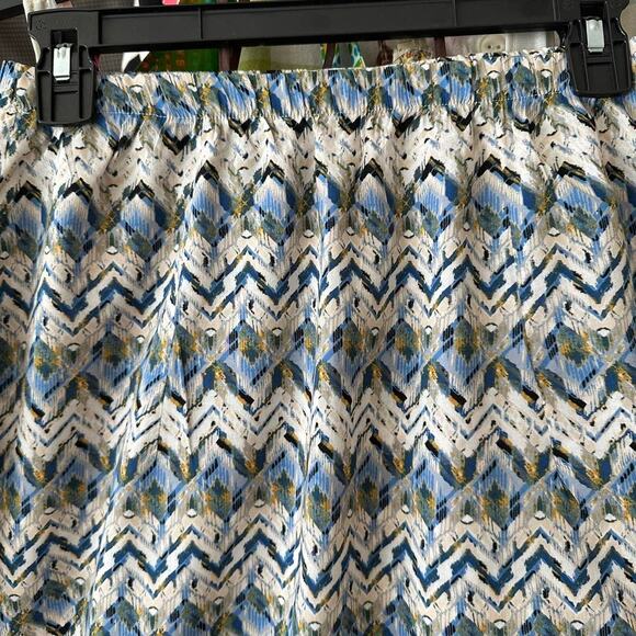 handmade abstract chevron white blue print mini skirt - Picture 5 of 6